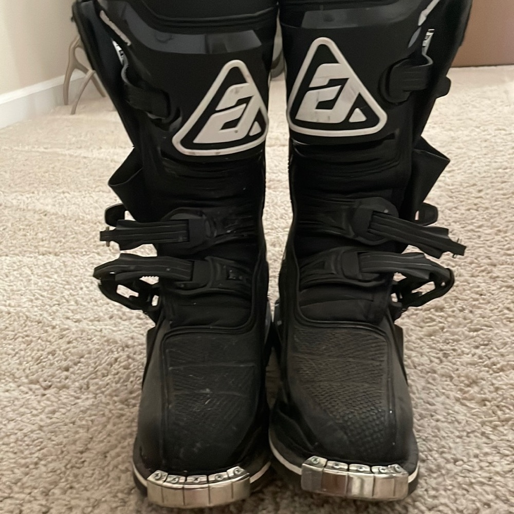 Answer 2021 dirt bike boots